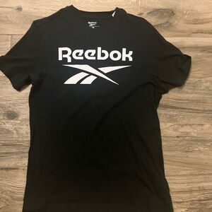 Reebok size medium shirt